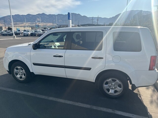 2014 Honda Pilot LX photo 3