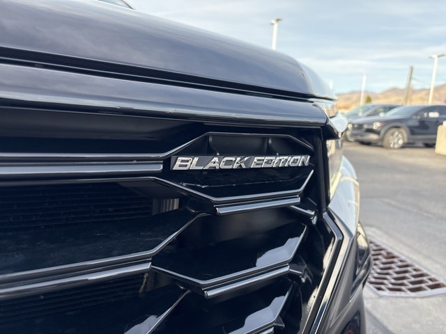 2025 Honda Pilot Black Edition photo 3