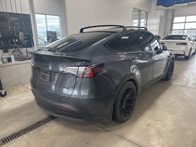 2021 Tesla Model Y Performance photo 2