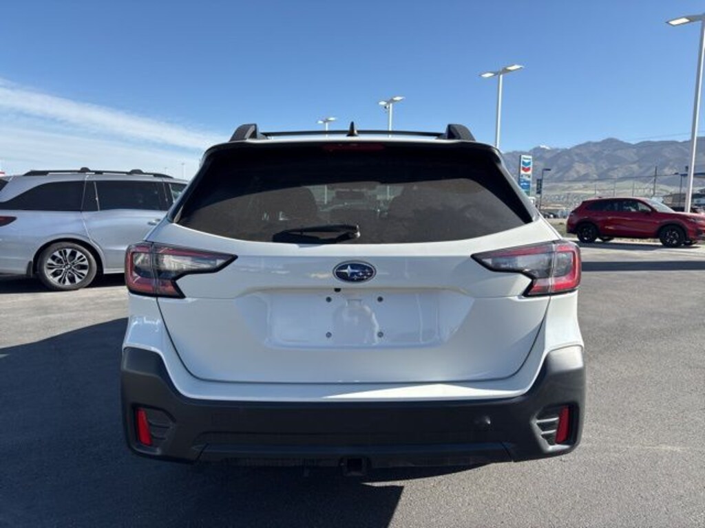 Used 2022 Subaru Outback Premium SUV