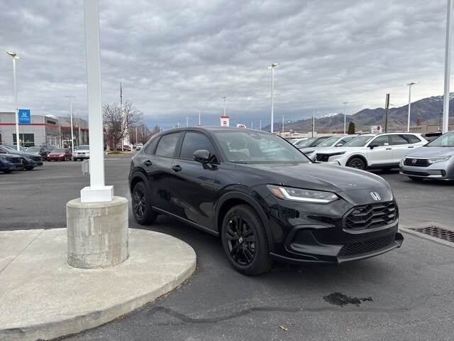 2026 Honda HR-V Sport photo 2