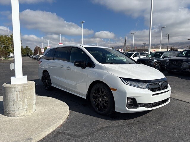 2026 Honda Odyssey photo 4