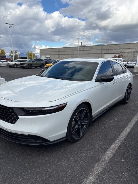 2025 Honda Accord Hybrid Sport photo 2