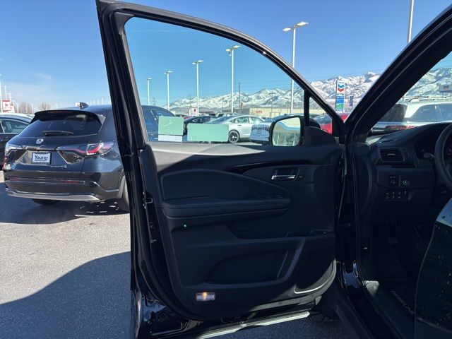 2026 Honda Ridgeline Black Edition - Photo 10