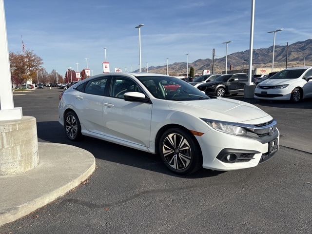 2017 Honda Civic EX-L photo 4