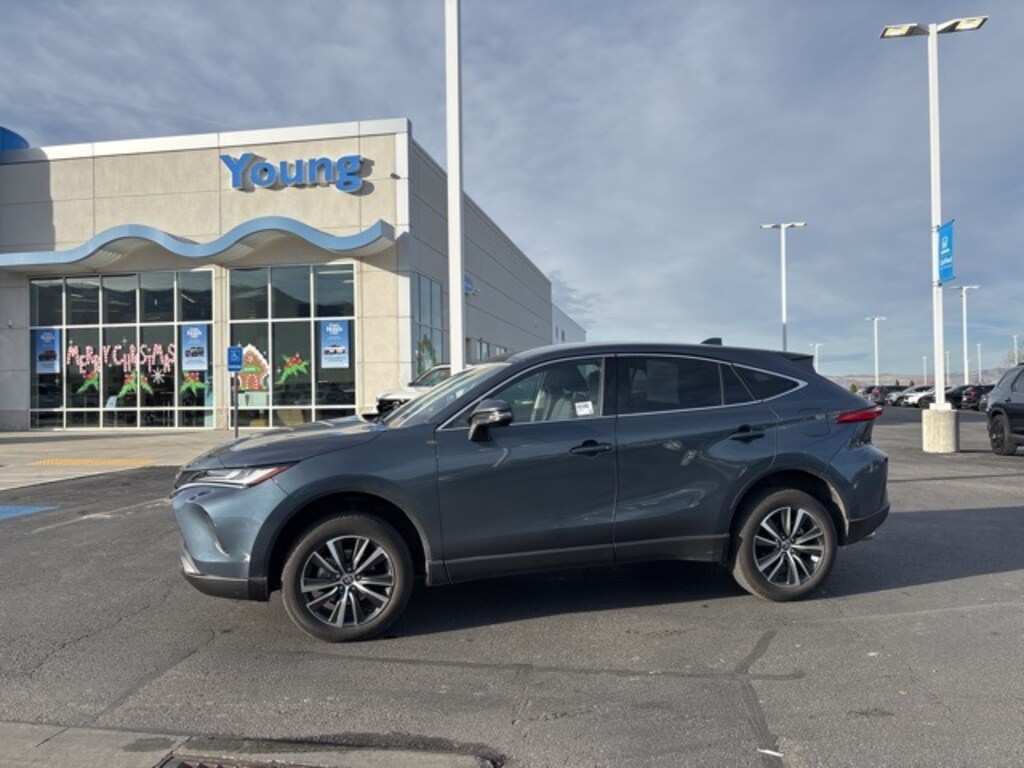 Used 2023 Toyota Venza LE SUV