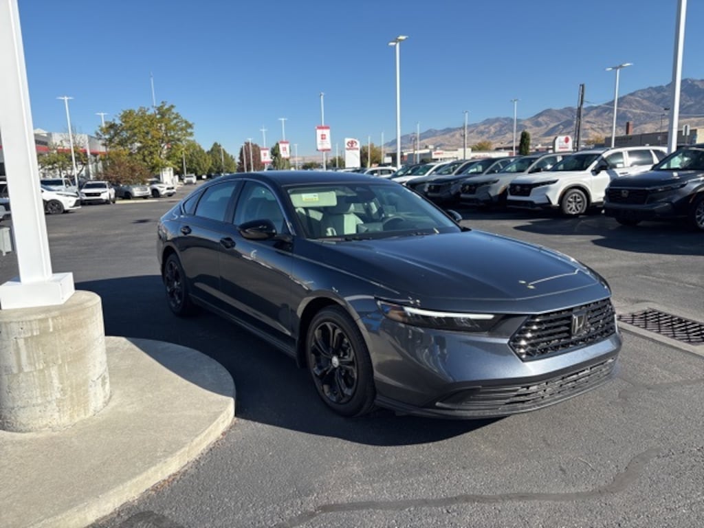 New 2025 Honda Accord LX Sedan