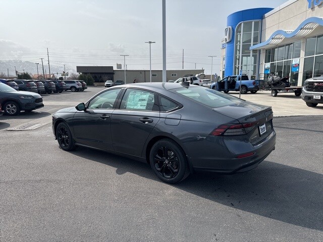 2025 Honda Accord SE photo 4