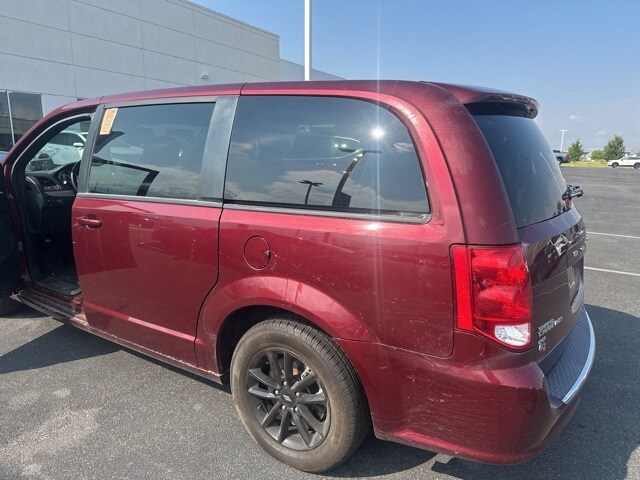 2020 Dodge Grand Caravan GT photo 2