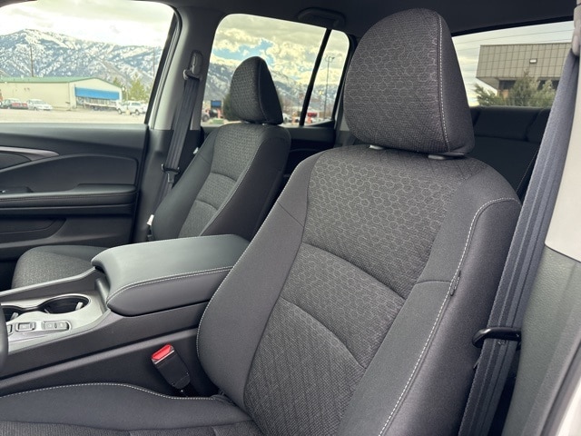 2025 Honda Ridgeline Sport - Photo 12