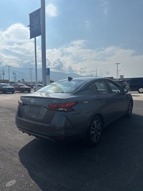 2021 Nissan Versa 1.6 SV photo 2