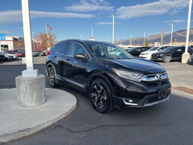 2017 Honda CR-V Touring photo 4