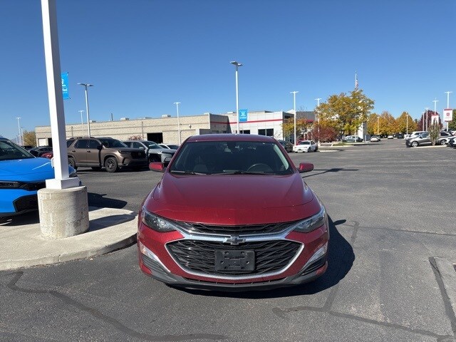 2020 Chevrolet Malibu RS photo 3