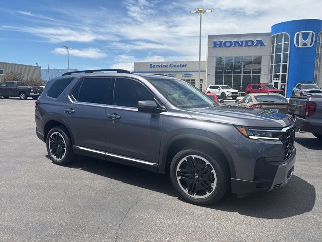 2026 Honda Pilot Touring AWD's photo