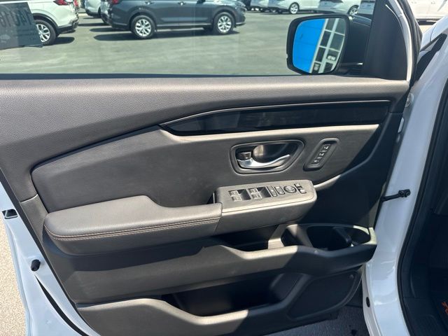 2025 Honda Pilot TrailSport - Photo 18