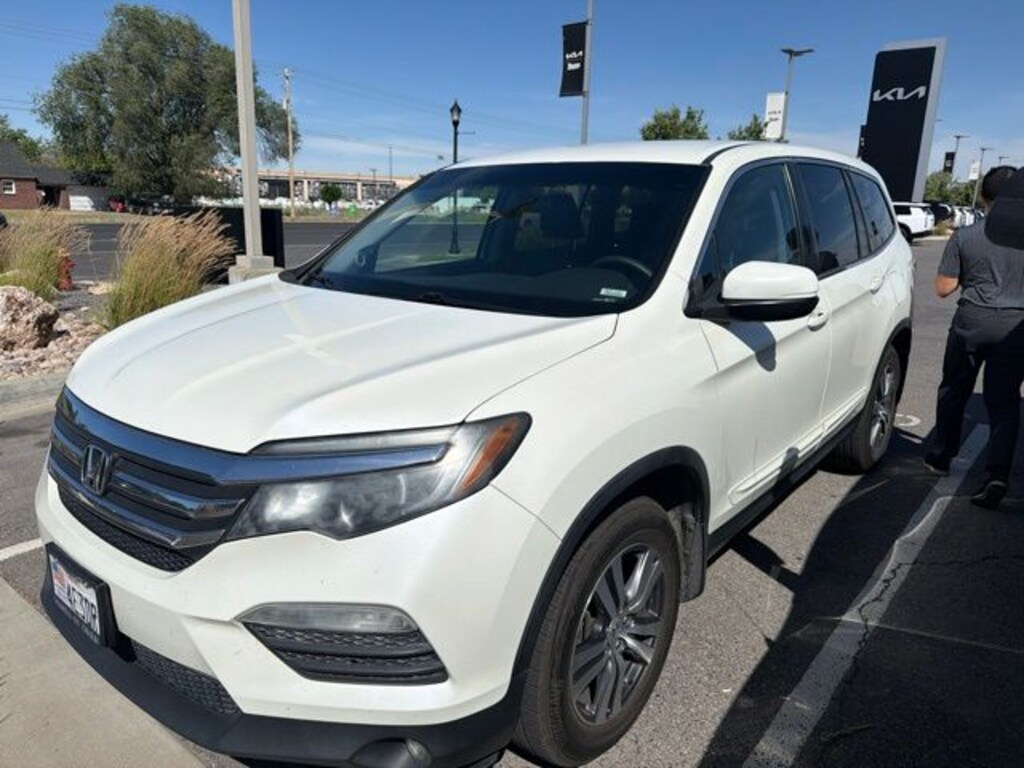 Used 2017 Honda Pilot EX SUV