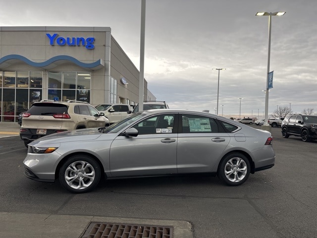 2025 Honda Accord LX's photo