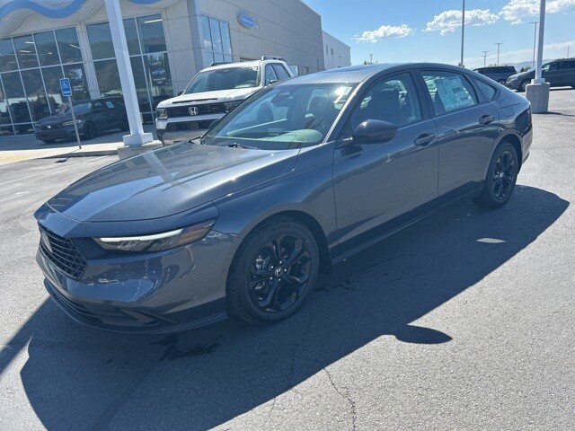 2025 Honda Accord SE photo 2