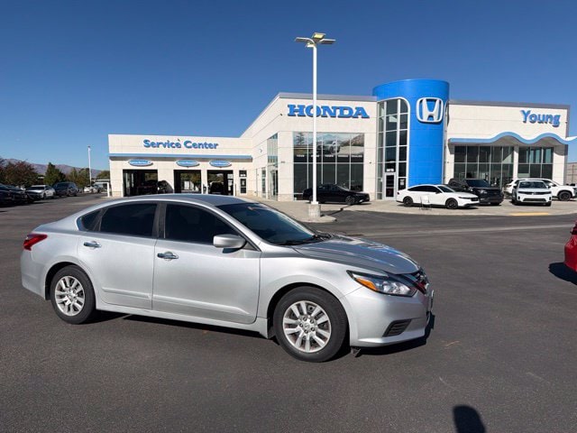 Used 2017 Nissan Altima S with VIN 1N4AL3AP9HC243198 for sale in North Logan, UT