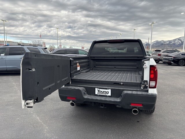 2025 Honda Ridgeline Sport - Photo 26