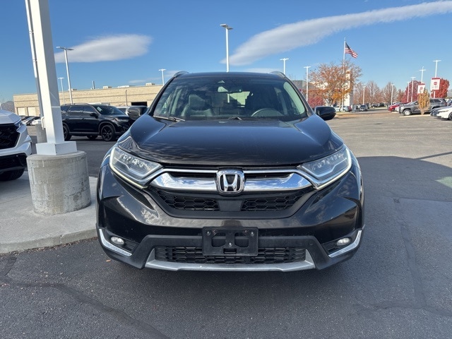 2017 Honda CR-V Touring photo 3