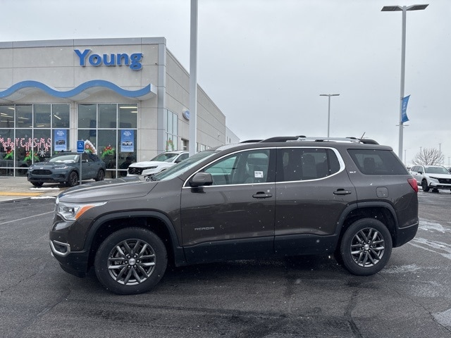 2019 GMC Acadia SLT-1's photo