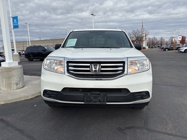 2014 Honda Pilot LX photo 4