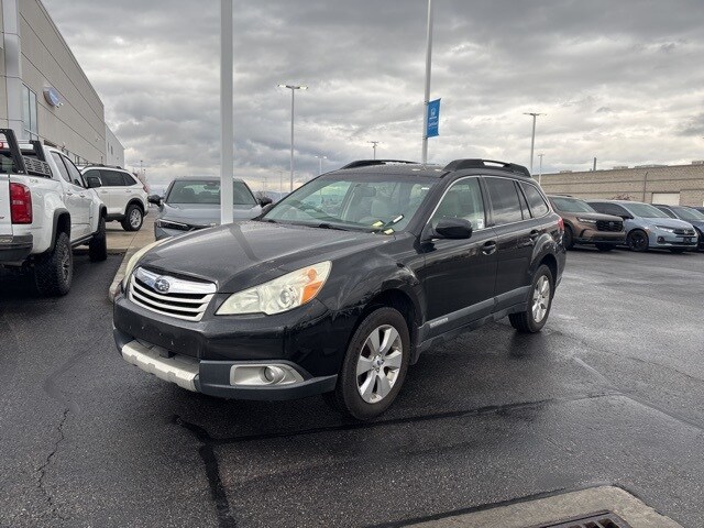 2011 Subaru Outback 2.5i photo 2