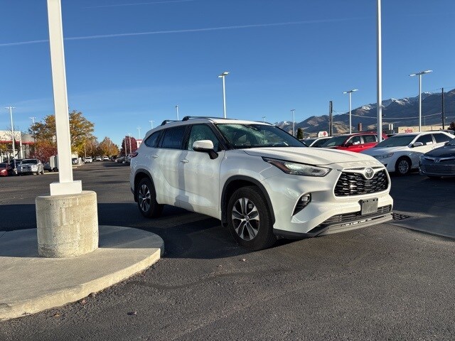 2020 Toyota Highlander XLE photo 4