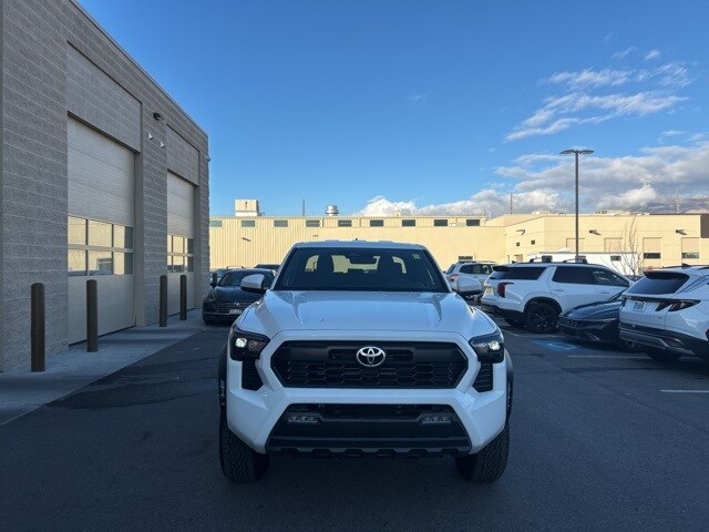 2025 Toyota Tacoma TRD Off-Road 4x4 Double Cab photo 2