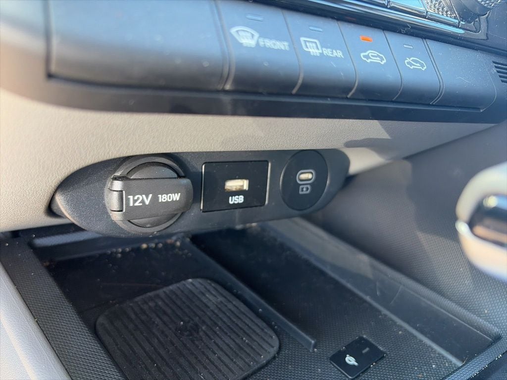 2025 Hyundai Elantra SEL - Photo 15