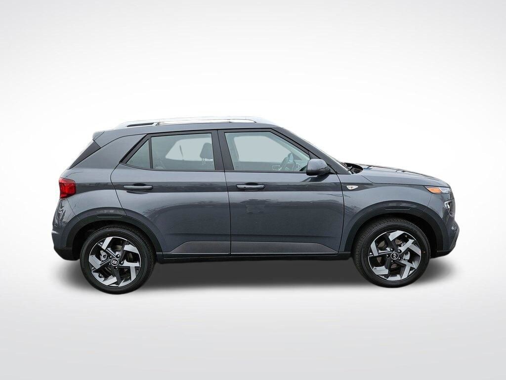 Used 2026 Hyundai Venue SEL SUV