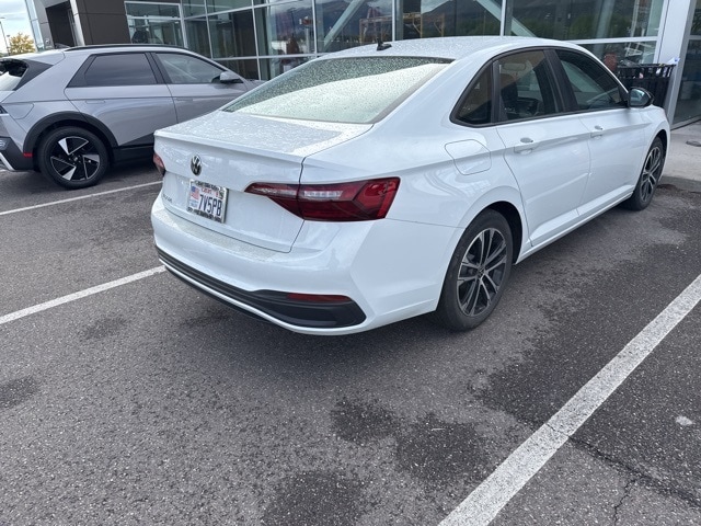 2022 Volkswagen Jetta 1.5T Sport photo 4