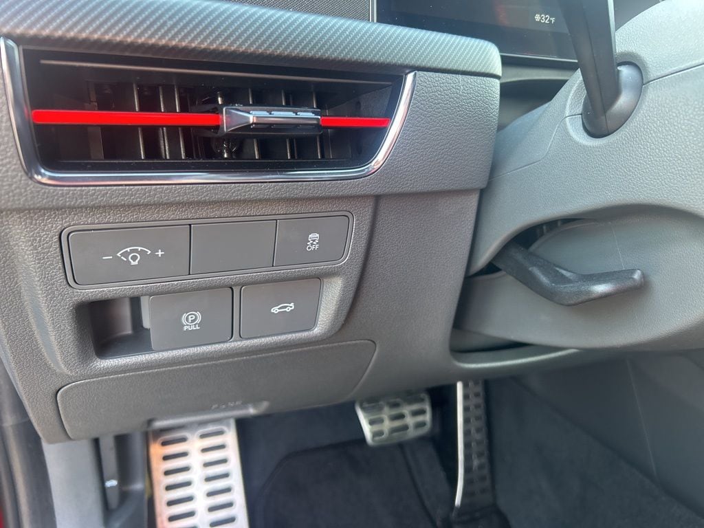 2025 Hyundai Sonata N Line - Photo 18