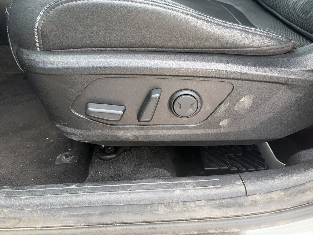 2022 Hyundai Tucson Limited - Photo 11