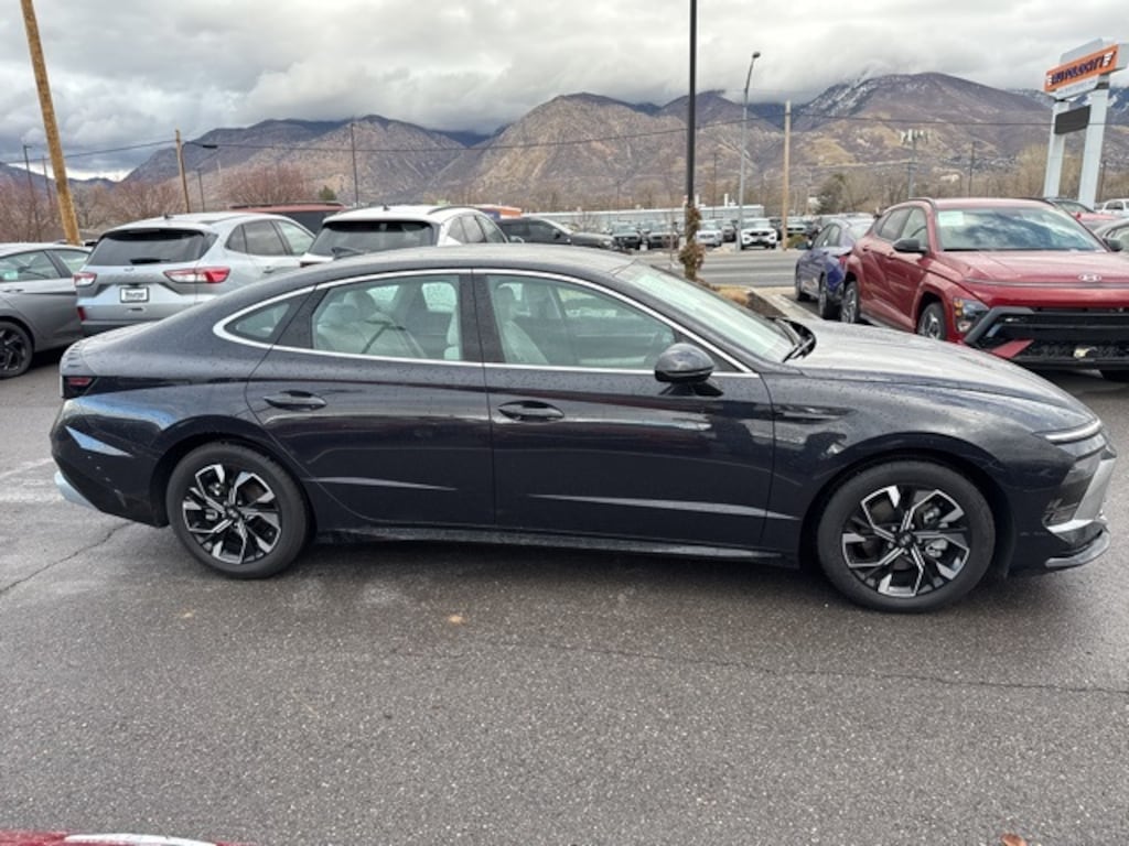Used 2024 Hyundai Sonata SEL Sedan