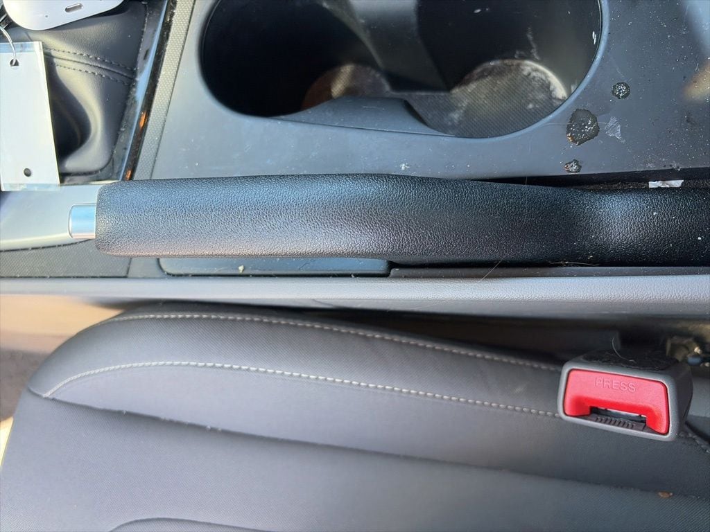 2025 Hyundai Elantra SEL - Photo 17