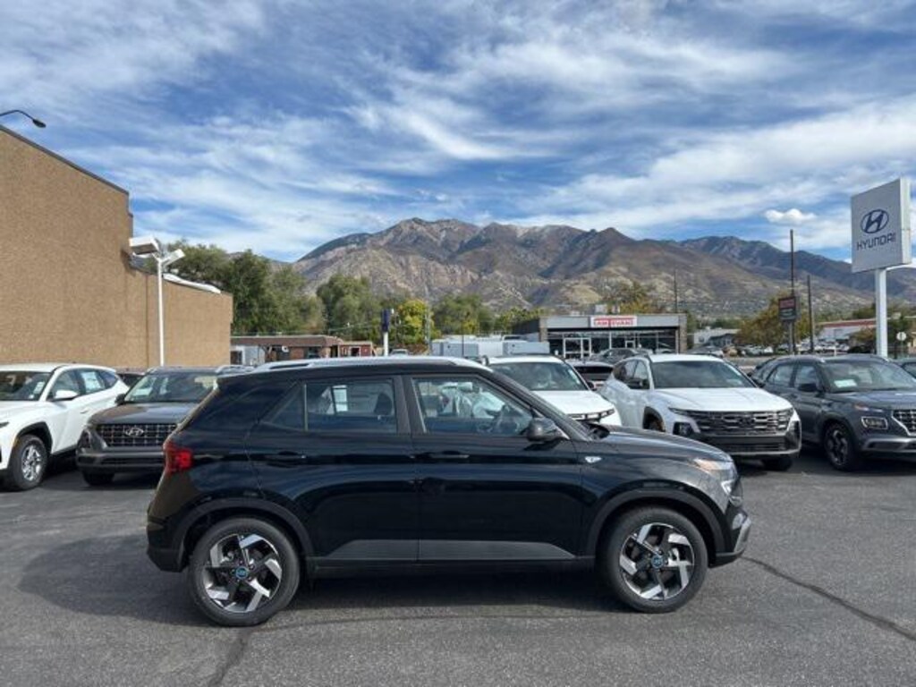 New 2026 Hyundai Venue SEL SUV