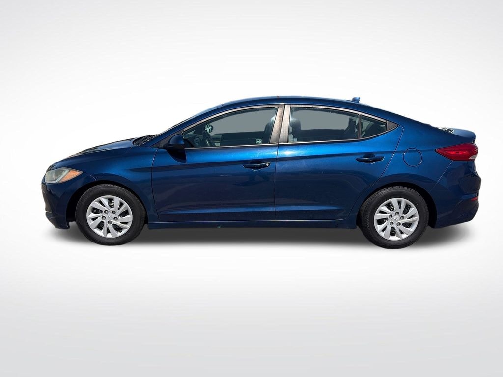 Used 2017 Hyundai Elantra SE Sedan