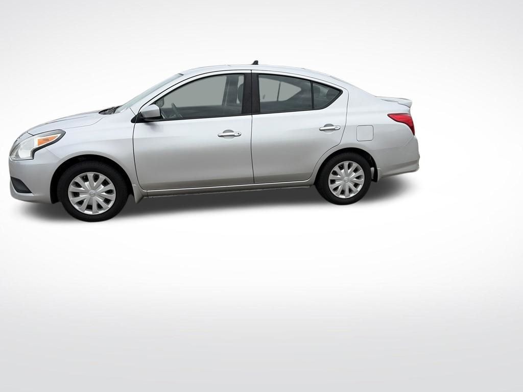 Used 2016 Nissan Versa 1.6 SV Sedan