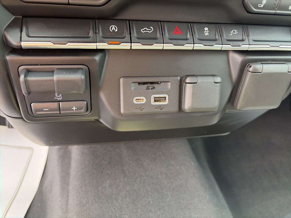 2021 Chevrolet Silverado 1500 LT - Photo 20