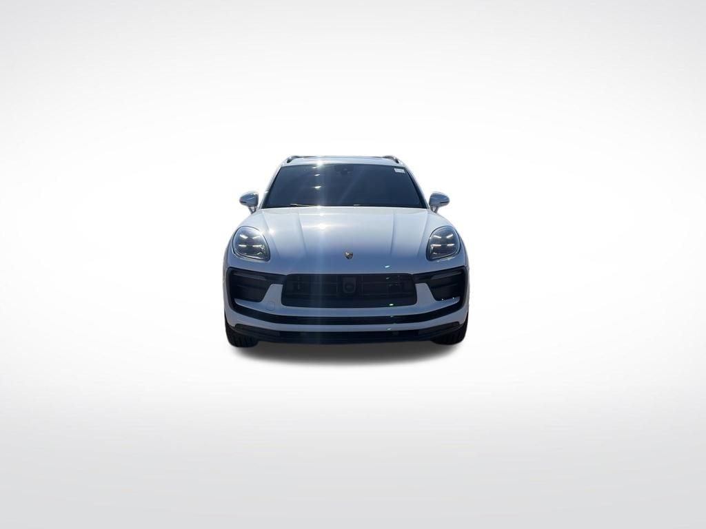 2025 Porsche Macan Base - Photo 8