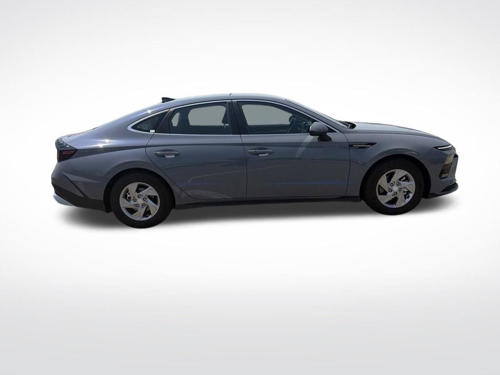 2026 Hyundai Sonata SE - Photo 6