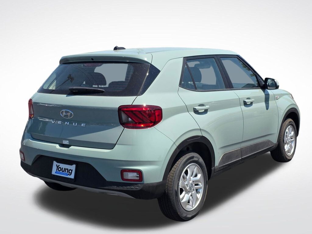 Used 2026 Hyundai Venue SE SUV