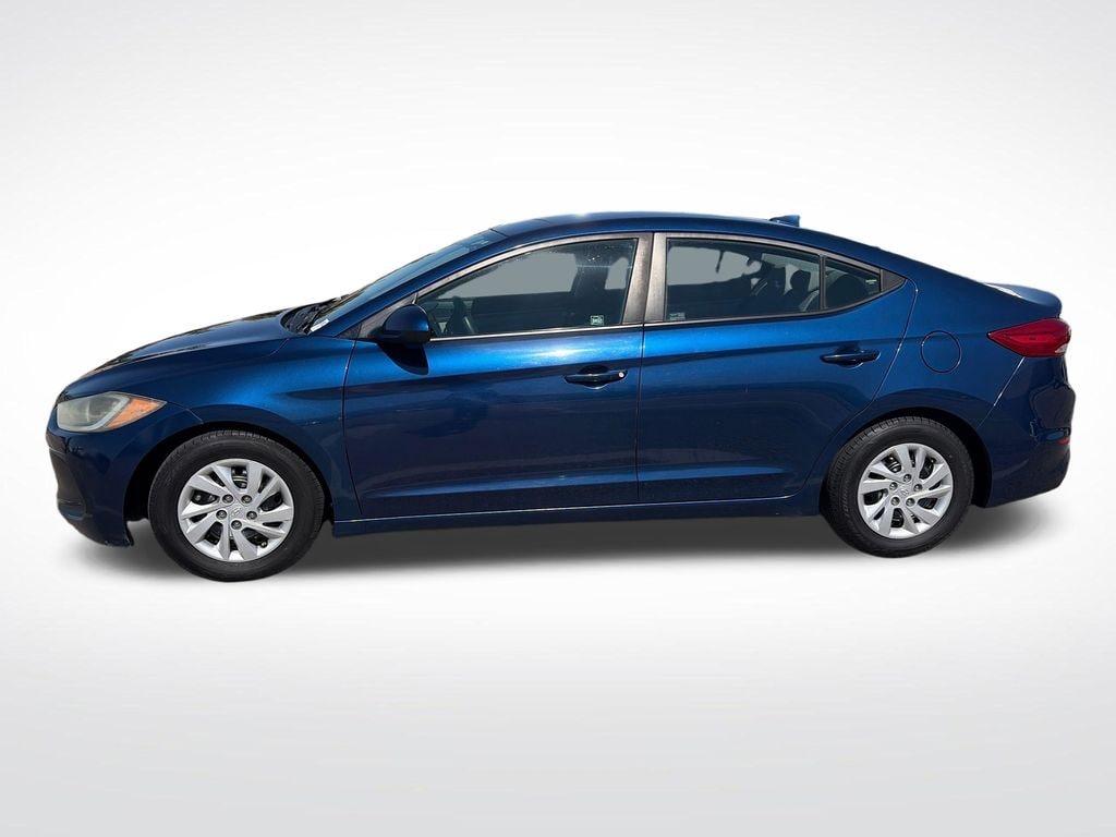 Used 2017 Hyundai Elantra SE Sedan