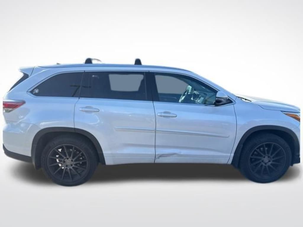 Used 2015 Toyota Highlander Limited Platinum V6 SUV