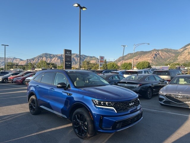 2022 Kia Sorento SX photo 3