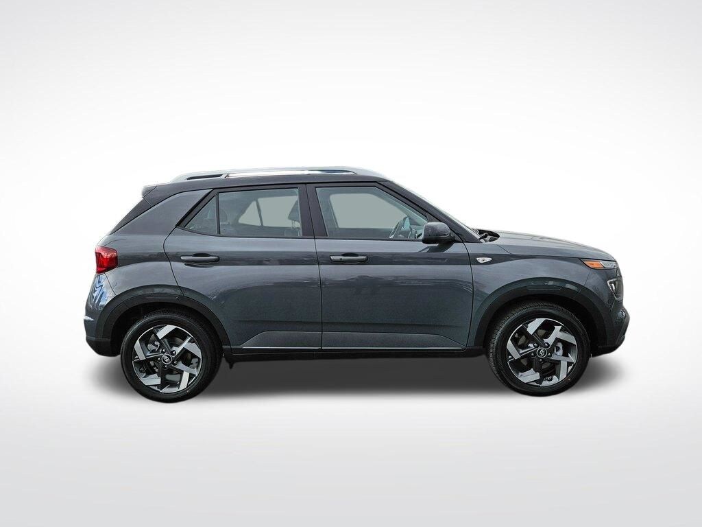 Used 2026 Hyundai Venue SEL SUV