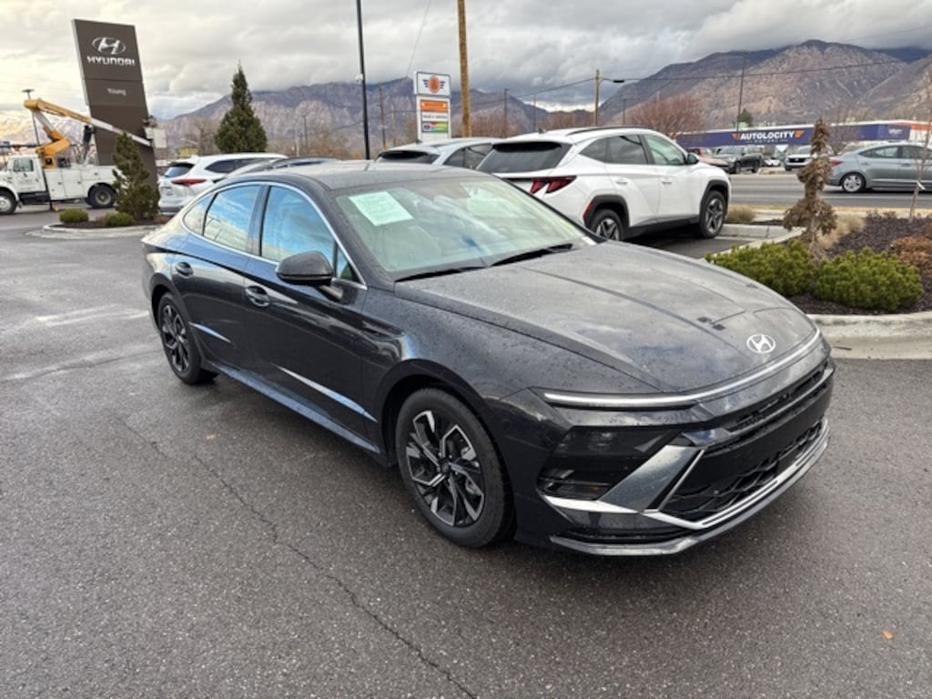 Used 2024 Hyundai Sonata SEL Sedan