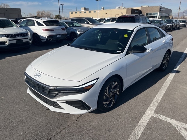 2025 Hyundai Elantra Blue